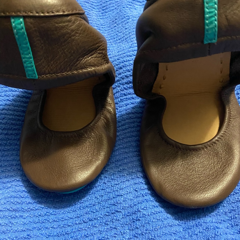 Brand New Chocolate Brown Tieks Size 9